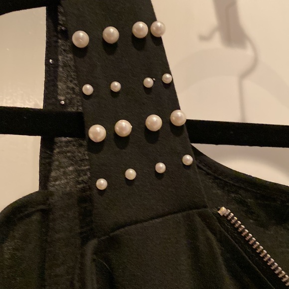 Cold Shoulder Top - Picture 3 of 5